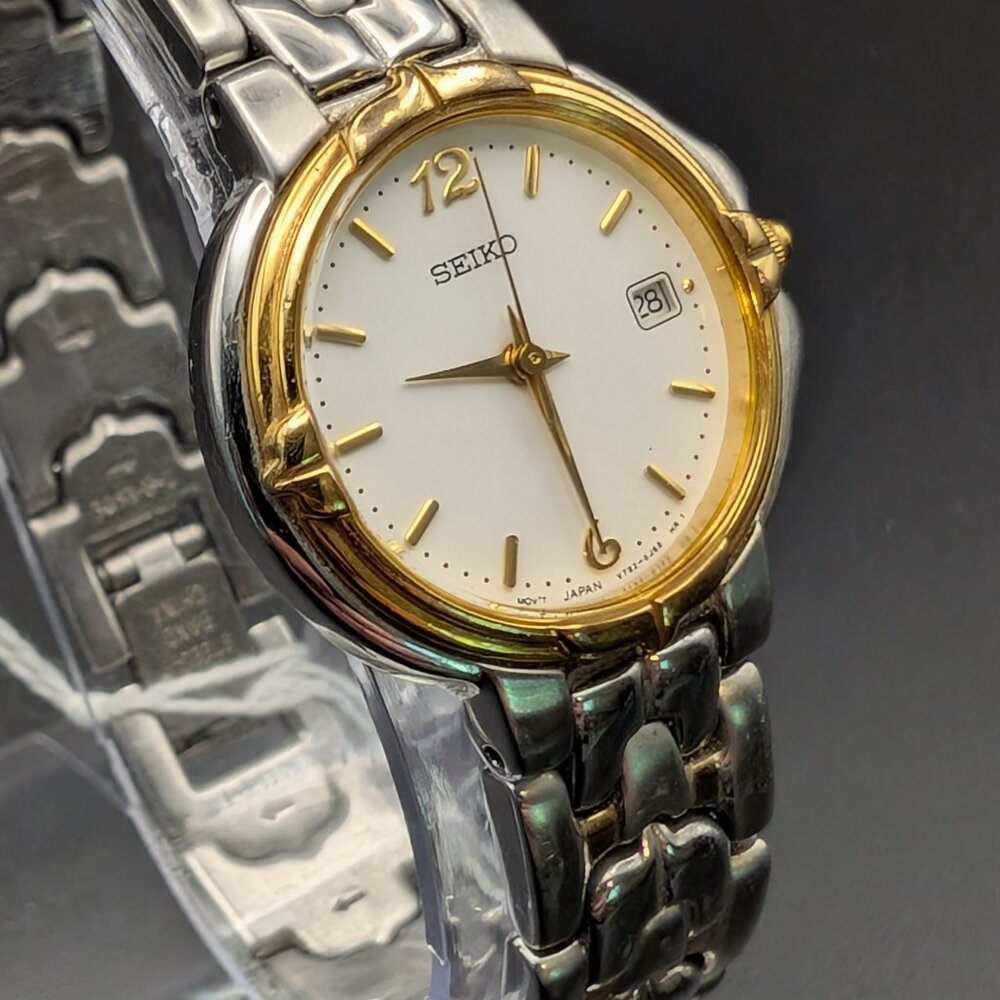 Vintage Seiko V782-6E6) Two Tone Ladies Watch 6.5" Band - Picture 2 of 6